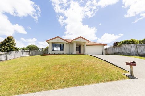 Photo of property in 21 Logan Way, Kelvin Grove, Palmerston North, 4414