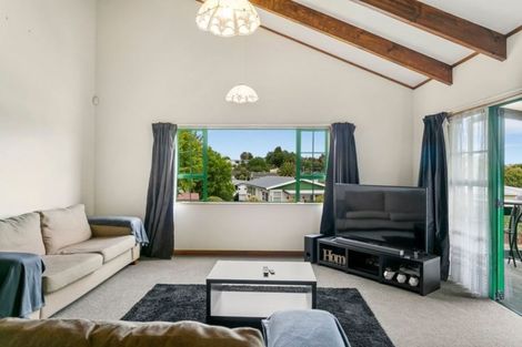 Photo of property in 2/122 Taupo View Road, Taupo, 3330