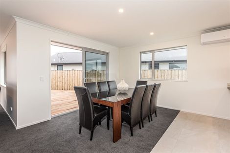 Photo of property in 10 Angus Place, Rangiora, 7400