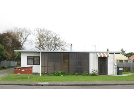 Photo of property in 2/804 Miller Street, Hastings, 4122