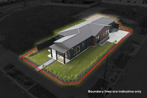 Photo of property in 13 Ngakau Road, Karaka, 2113