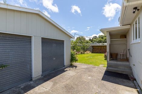 Photo of property in 38 Jellicoe Street, Greytown, 5712