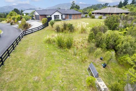 Photo of property in 6 Mount Marua Way, Timberlea, Upper Hutt, 5018