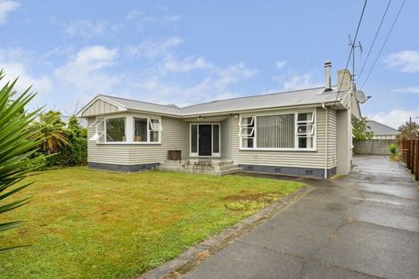 Photo of property in 34 Saint Annes Street, Levin, 5510