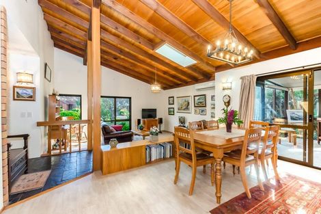 Photo of property in 1 Manu Grove, Waikanae, 5036