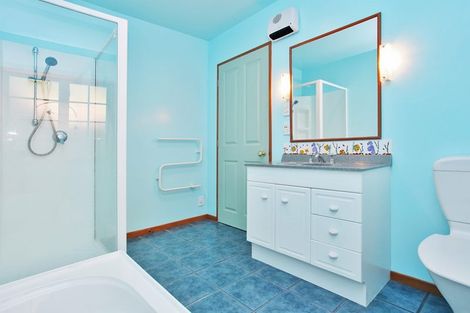 Photo of property in 33 Harry Ell Drive, Cashmere, Christchurch, 8022