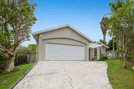 Photo of property in 12 Godwin Court, Unsworth Heights, Auckland, 0632