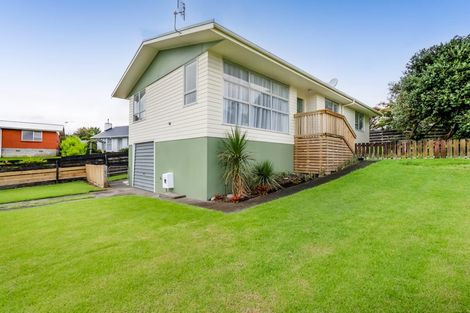 Photo of property in 12 Oleander Place, Bell Block, New Plymouth, 4312