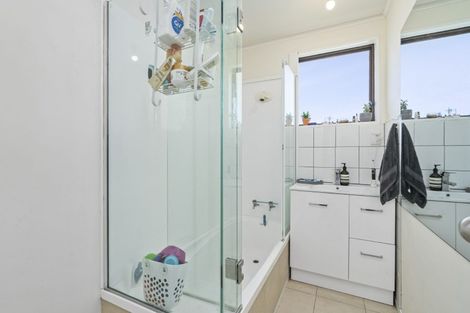 Photo of property in 76e Bandon Street, Frankton, Hamilton, 3204