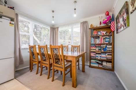 Photo of property in 18 Helvetia Grove, Naenae, Lower Hutt, 5011