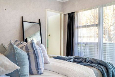 Photo of property in 15 Corilin Place, Mangakakahi, Rotorua, 3015