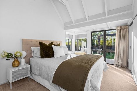 Photo of property in 5 Rush Place, Havelock North, 4130