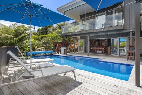 Photo of property in 7-9 Woollams Road, Onetangi, Waiheke Island, 1081