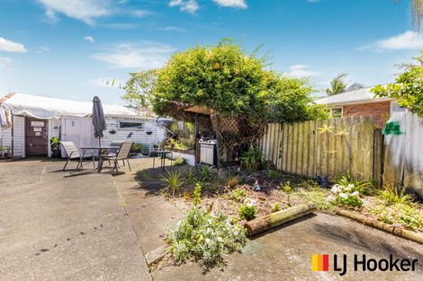 Photo of property in 200 Robertson Road, Mangere East, Auckland, 2024