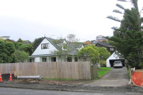 Photo of property in 32 Honeysuckle Lane, Mairangi Bay, Auckland, 0630
