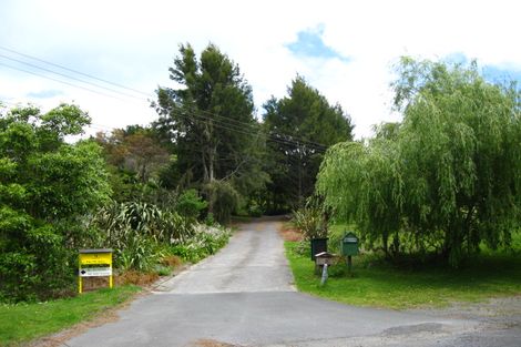 Photo of property in 19 Hobbs Road, Matakatia, Whangaparaoa, 0930