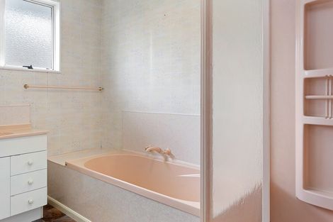 Photo of property in 28 Seadown Crescent, Amberley, 7410