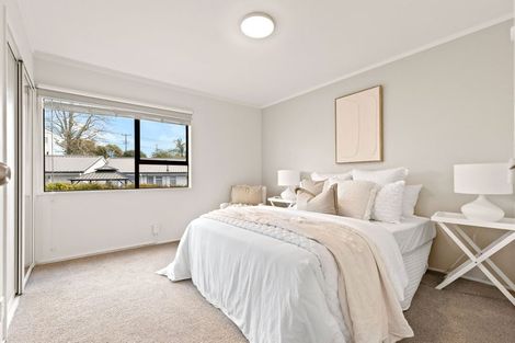 Photo of property in 2/105 Carlisle Road, Torbay, Auckland, 0632