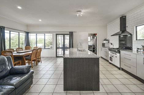 Photo of property in 40 Wheatley Road, Waiohiki, Napier, 4183