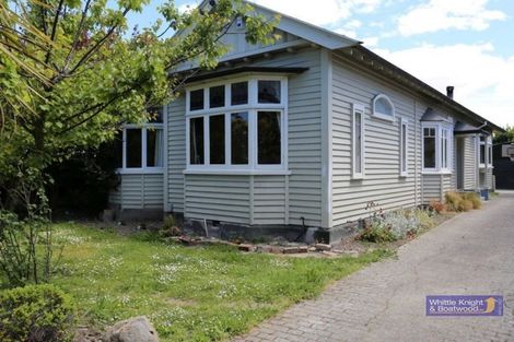 Photo of property in 221 Geraldine Street, Edgeware, Christchurch, 8013