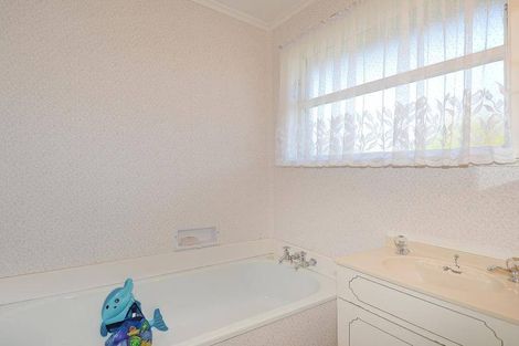 Photo of property in 2a Gower Street, Silverstream, Upper Hutt, 5019