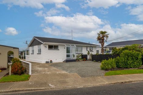 Photo of property in 45 Edinburgh Crescent, Waikiwi, Invercargill, 9810