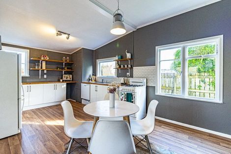 Photo of property in 32 White Street, Whanganui East, Whanganui, 4500