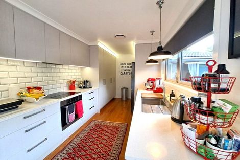 Photo of property in 118 Canongate Street, Birkdale, Auckland, 0626