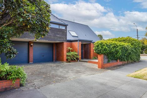 Photo of property in 2 Kent Lodge Avenue, Avonhead, Christchurch, 8042