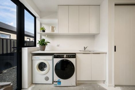 Photo of property in 6 Mcneil Crescent, Wanaka, 9305