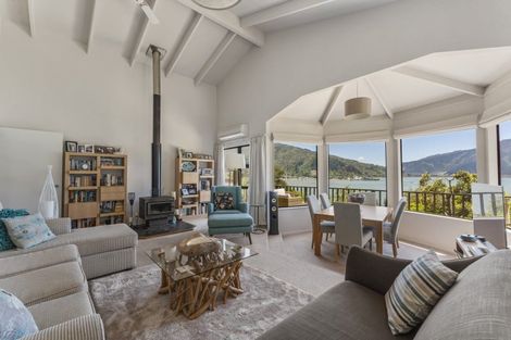 Photo of property in 253 Queen Charlotte Drive, Havelock, Picton, 7281