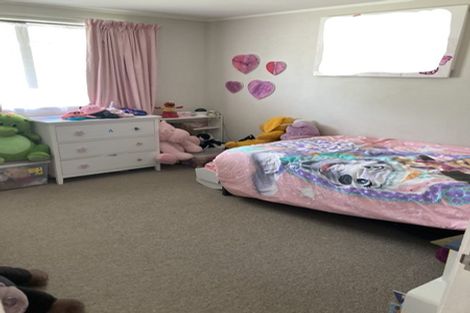 Photo of property in 32 Blomfield Street, Nawton, Hamilton, 3200