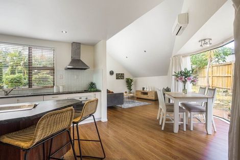 Photo of property in 2/30 Uppingham Crescent, Hillcrest, Auckland, 0627