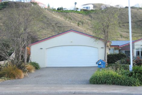 Photo of property in 30 Pukekura Place, Taradale, Napier, 4112