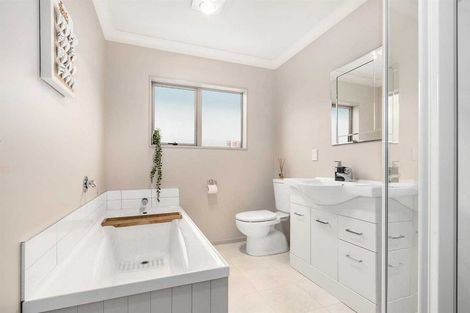 Photo of property in 76 Staithes Drive North, Whitby, Porirua, 5024