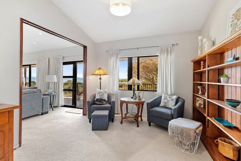 Photo of property in 14 Glenelg Road, Red Beach, 0932