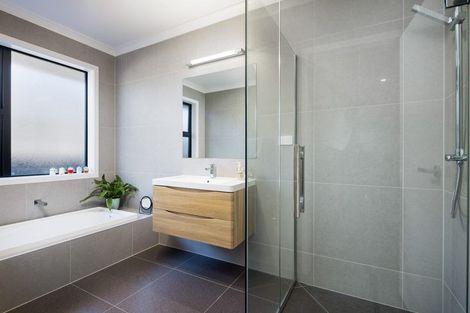 Photo of property in 54 Norfolk Drive, Cambridge, 3434