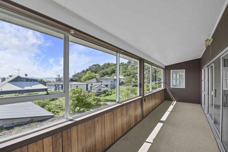 Photo of property in 42 De Luen Avenue, Tindalls Beach, Whangaparaoa, 0930
