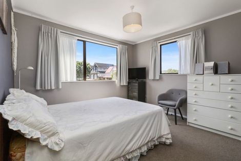 Photo of property in 14 Cullen Place, Tawa, Wellington, 5028