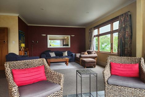 Photo of property in 6 Convent Road, Bluff Hill, Napier, 4110