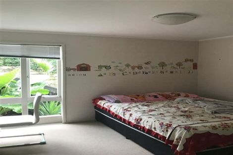 Photo of property in 6 Anchor Place, Beach Haven, Auckland, 0626