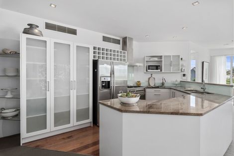 Photo of property in 1/7 The Promenade, Takapuna, Auckland, 0622