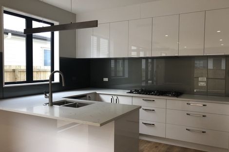 Photo of property in 8 Turret Lane, Hobsonville, Auckland, 0616