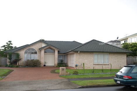 Photo of property in 27 Corta Bella Place, Golflands, Auckland, 2013
