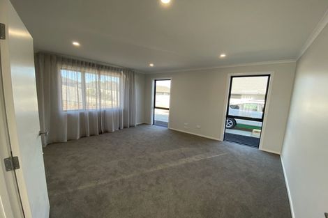 Photo of property in 6 Faber Place, Rototuna North, Hamilton, 3210