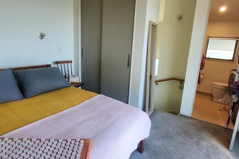 Photo of property in 218 Evans Bay Parade, Hataitai, Wellington, 6021