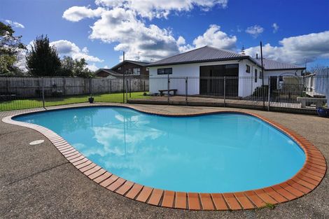 Photo of property in 32 Ronald Court, Pukete, Hamilton, 3200