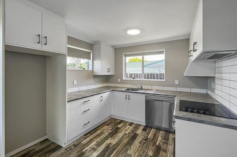 Photo of property in 12 Lockhart Avenue, Milson, Palmerston North, 4414