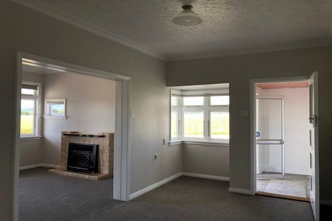 Photo of property in 235 Tararua Road, Levin, 5571