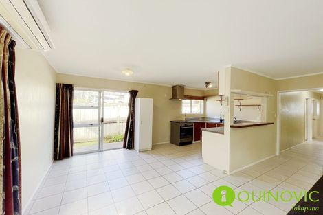 Photo of property in 2/23 Luckens Road, West Harbour, Auckland, 0618